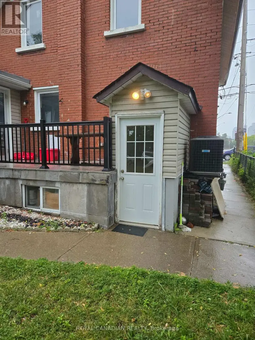 Detached at BSMT - 60 AGNES STREET, Mississauga