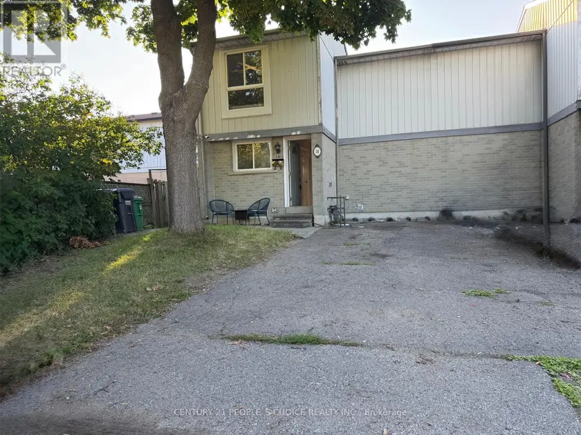 Townhouse at 10 JULIANA SQUARE, Brampton