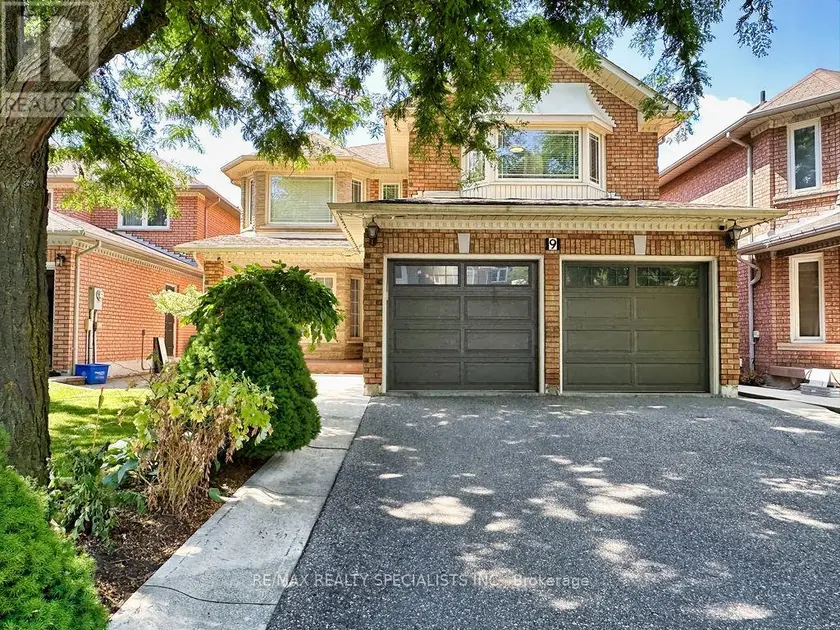 Detached at 9 SIESTA COURT, Brampton