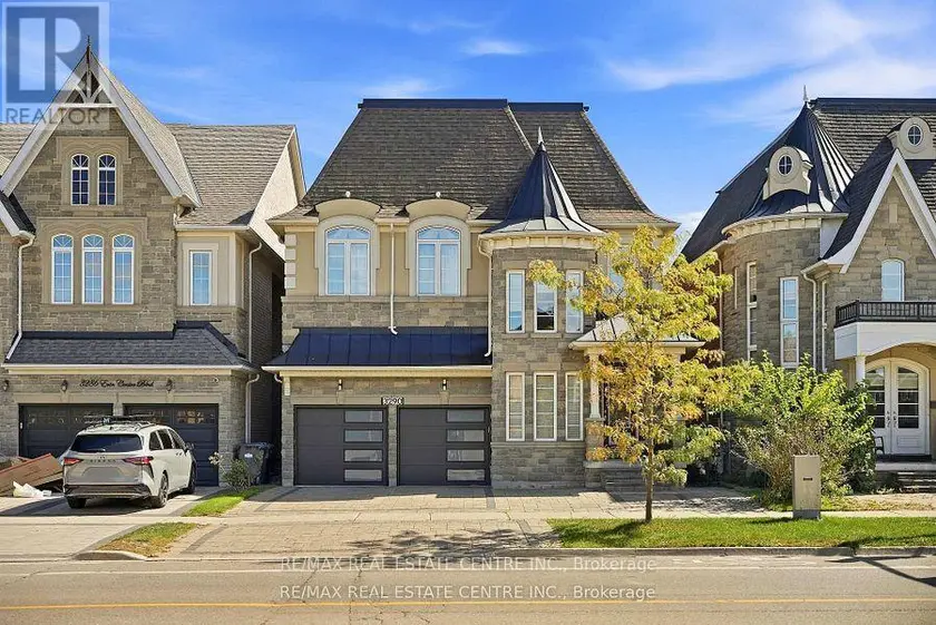 Detached at 3290 ERIN CENTRE BOULEVARD, Mississauga