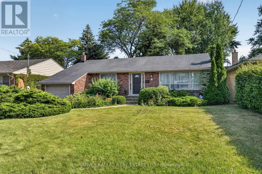 Detached at 7 GREENING CRESCENT, Toronto