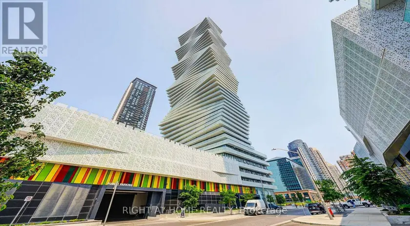Apartment at 6001 - 3900 CONFEDERATION PARKWAY, Mississauga