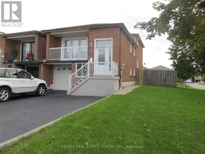 Semi-Detached/Link at 4695 EMPIRE(UPPER FLOOR) CRESCENT, Mississauga