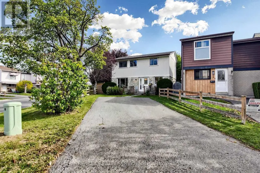 Detached at 25 JENNIFER SQUARE, Brampton