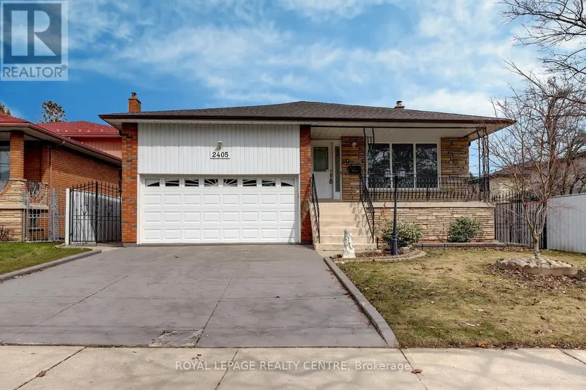 Detached at 2405 ROSEMARY DRIVE, Mississauga