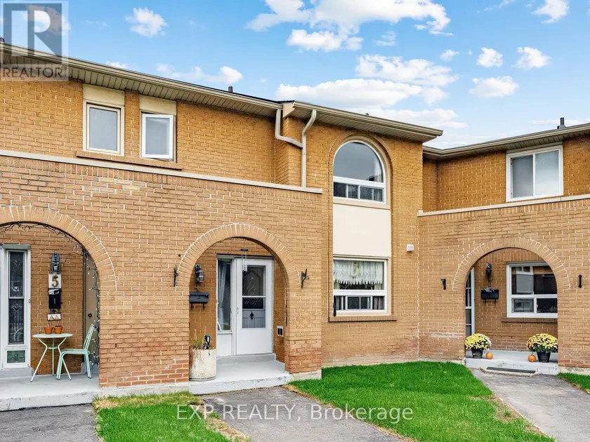 Townhouse at 4 - 1180 MISSISSAUGA VALLEY BOULEVARD, Mississauga