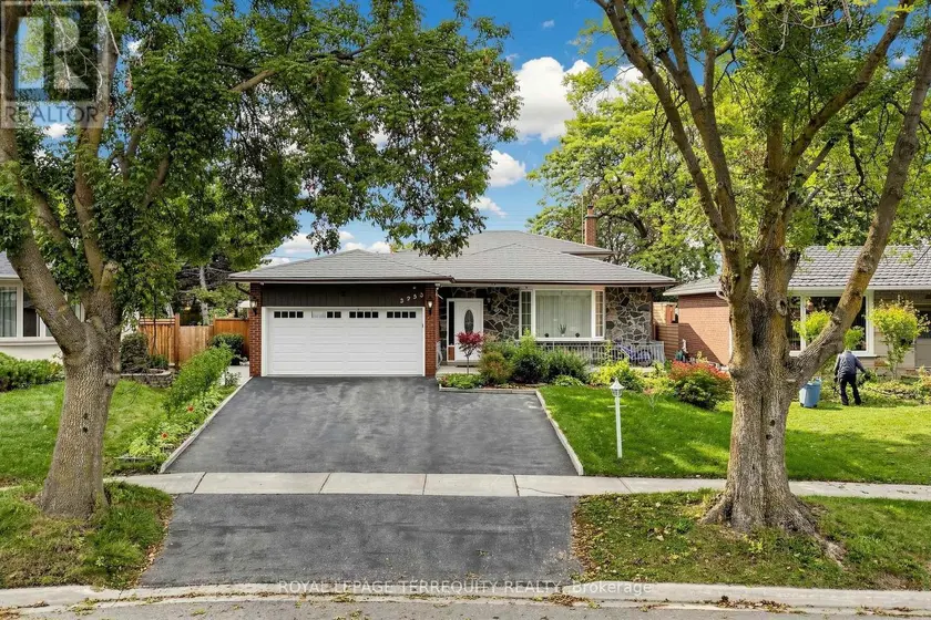 Detached at 3253 IBBETSON CRESCENT, Mississauga