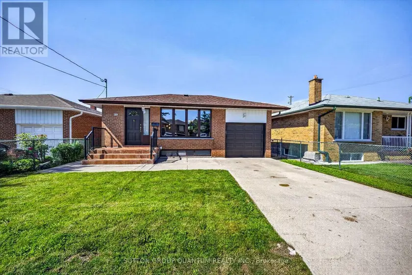 Detached at 1016 EAST AVENUE, Mississauga