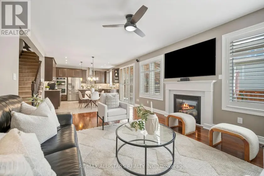 Detached at 331 INMAN HEIGHTS, Milton