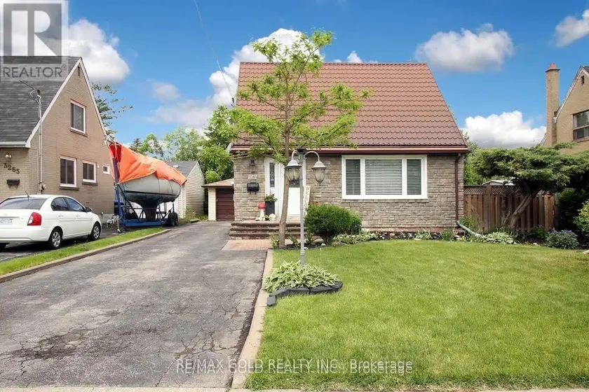Detached at 3269 ETUDE DRIVE, Mississauga