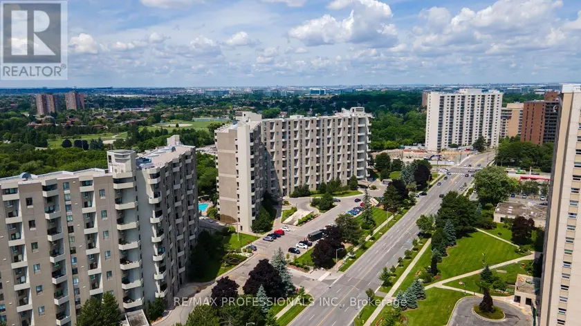 Apartment at PH30 - 300 MILL ROAD, Toronto