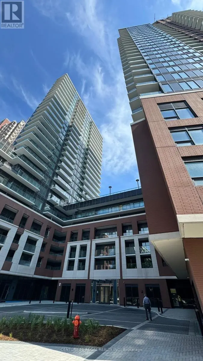Apartment at 818 - 4010 EGLINTON AVENUE W, Toronto