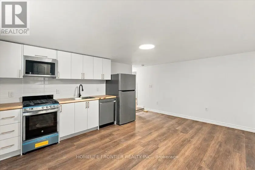 Multiplex at 5 - 99 REGENT ROAD, Toronto