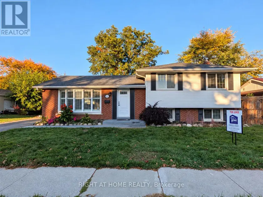 Detached at 273 KENWOOD AVENUE, Burlington