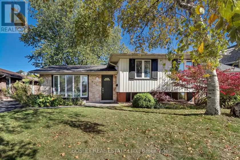 Detached at 623 THORNWOOD AVENUE, Burlington