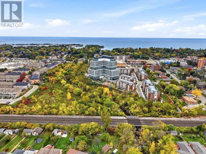 Apartment at 306 - 1063 DOUGLAS MCCURDY COMMON, Mississauga