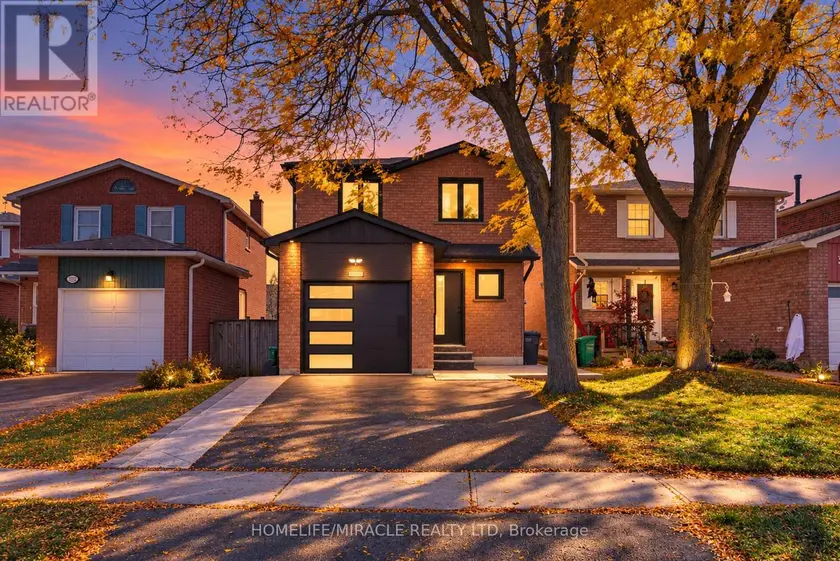 Detached at 3034 RUNCORN ROW, Mississauga