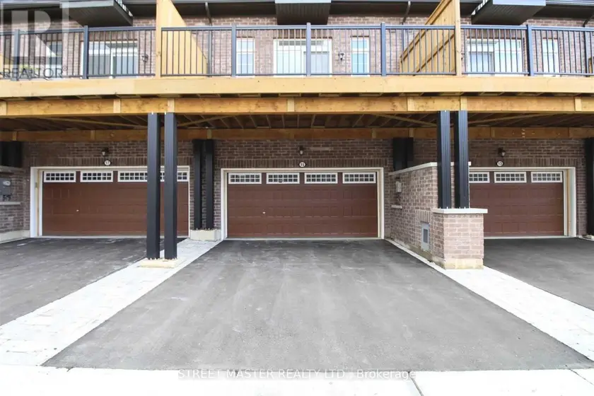 Townhouse at 15 GILFORD STREET, Brampton
