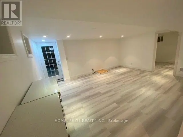 Detached at 17 CRESCENT HILL, Brampton