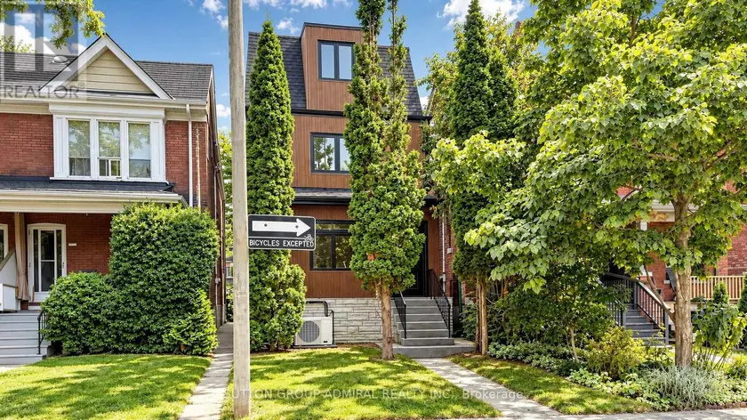 Detached at 109 FERMANAGH AVENUE, Toronto