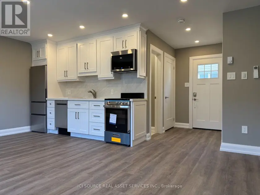 Detached at COACH HOUSE APT - 247 ROXTON ROAD, Oakville