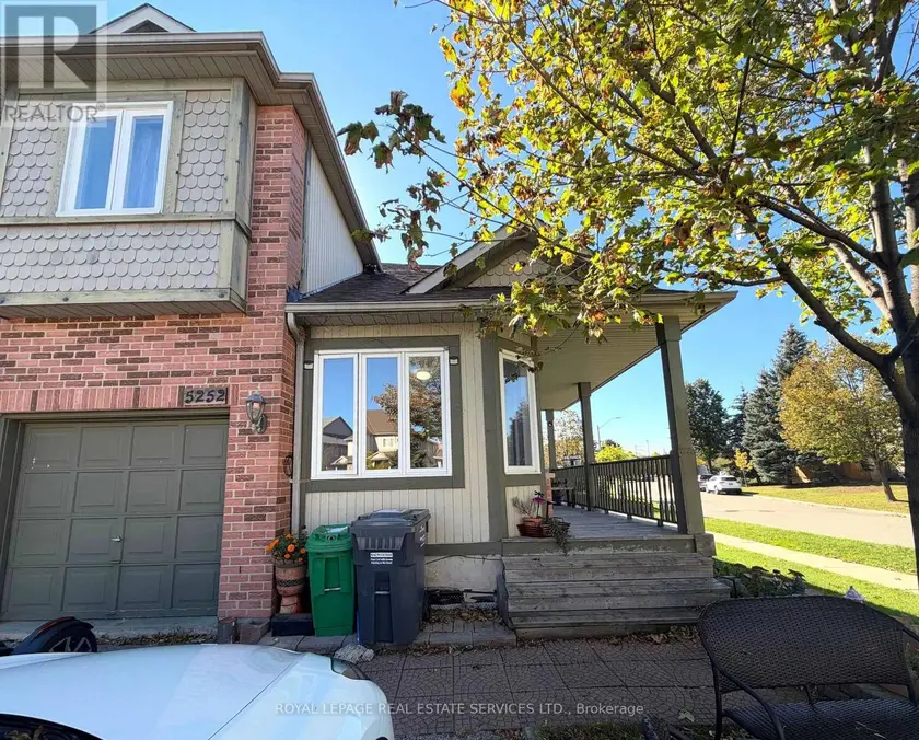 Semi-Detached/Link at LOWER - 5252 BUSHELGROVE CIRCLE, Mississauga