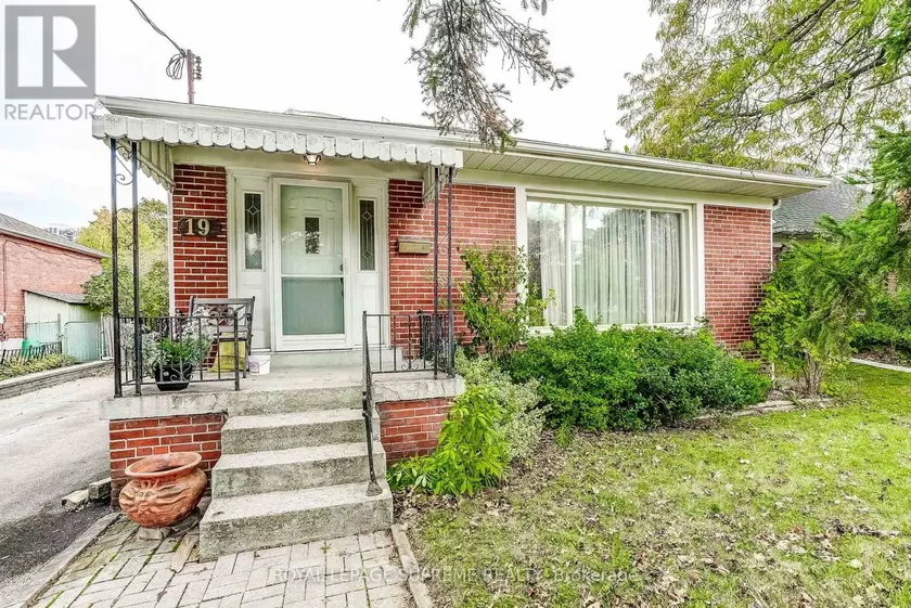 Detached at 19 BRIDGETOWN DRIVE, Toronto