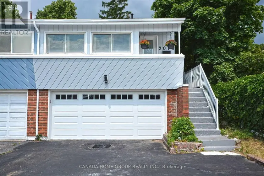 Semi-Detached/Link at UPPER LEVEL - 2073 SOUTH MILLWAY AVENUE, Mississauga