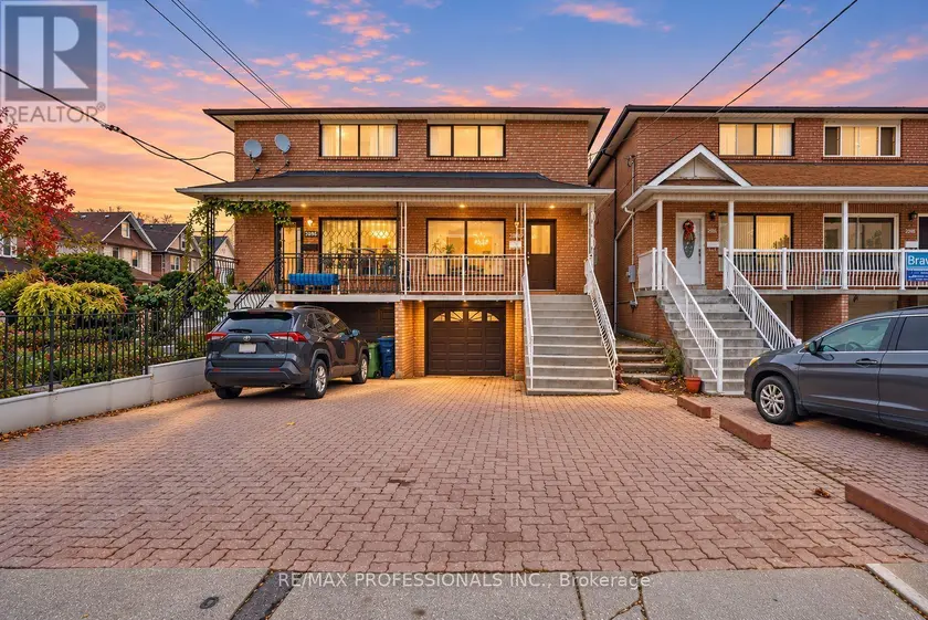 Semi-Detached/Link at 289 F BARTLETT AVENUE, Toronto