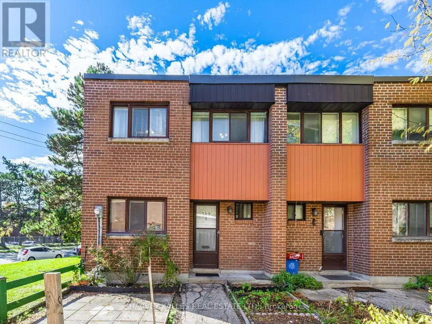 Townhouse at 1 - 349 DRIFTWOOD AVENUE, Toronto