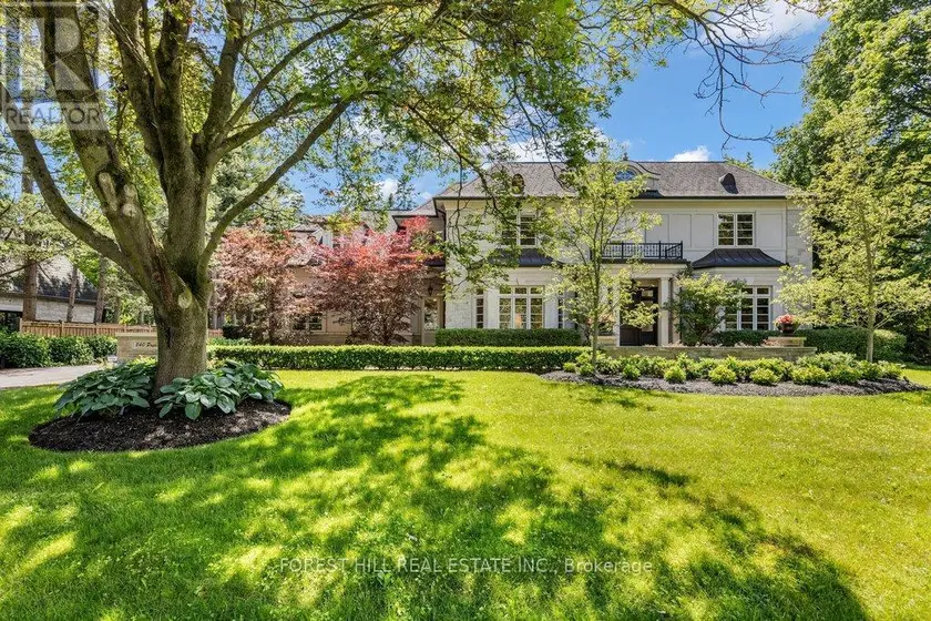 Detached at 240 POPLAR DRIVE, Oakville