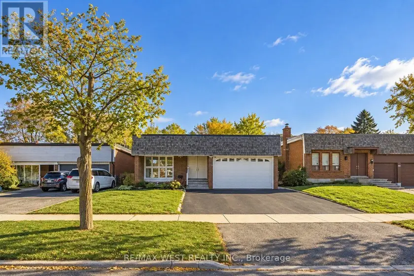 Detached at 42 MASSEYGROVE CRESCENT, Toronto