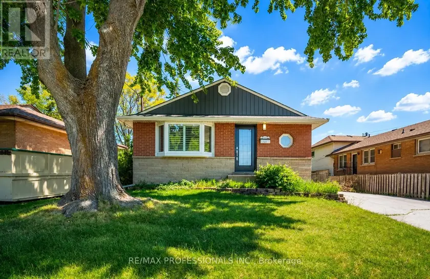 Detached at BSMT - 1327 ROYAL DRIVE, Burlington
