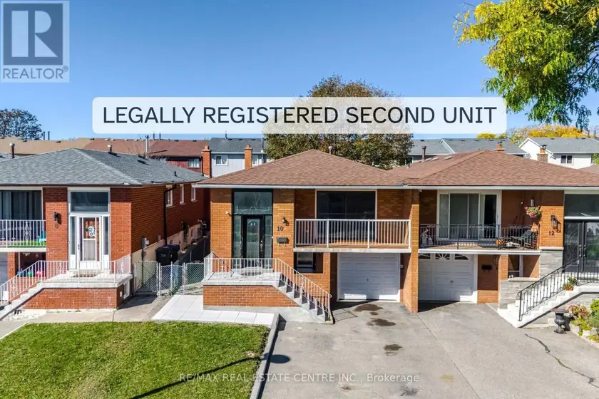 Semi-Detached/Link at 10 MAJOR OAKS DRIVE, Brampton