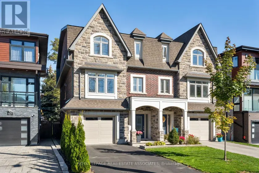Semi-Detached/Link at 1067 SHAW DRIVE, Mississauga