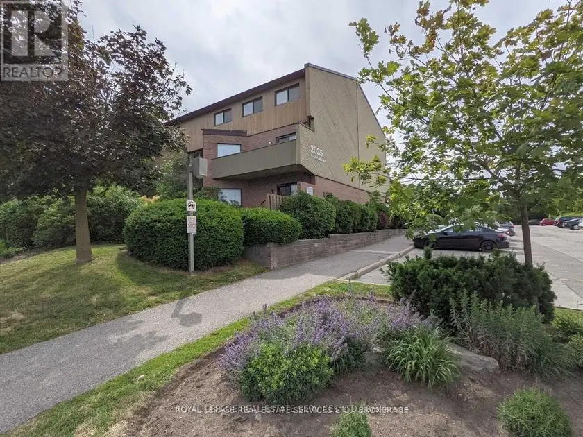 Townhouse at 12 - 2035 SOUTH MILLWAY DRIVE, Mississauga