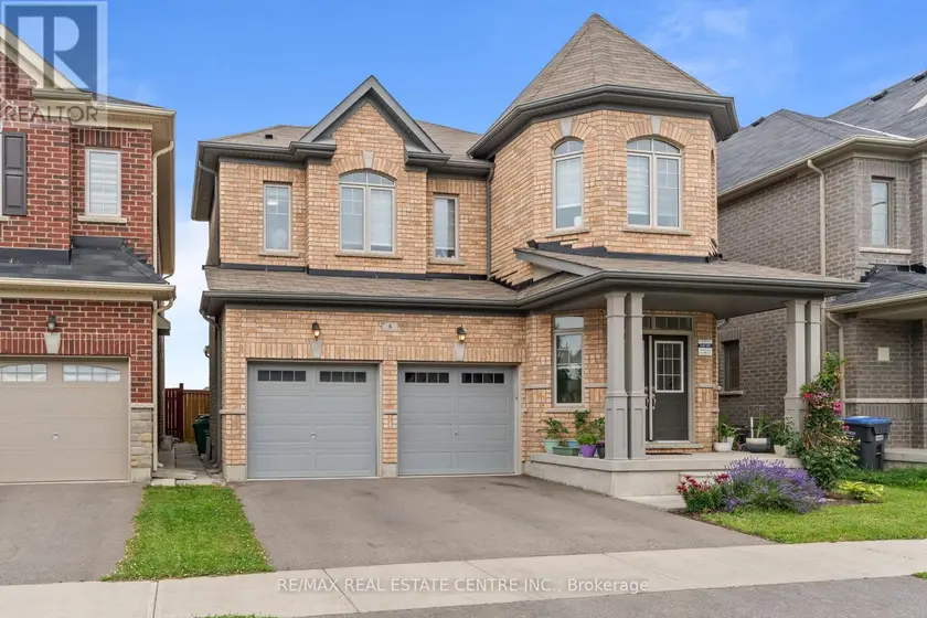 Detached at 8 OCONNOR CRESCENT, Brampton