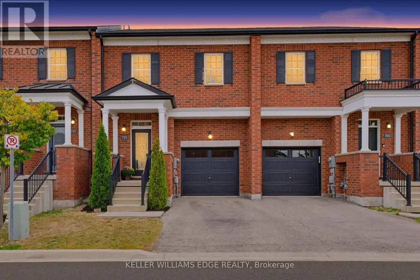 Townhouse at 739 BANKS CRESCENT, Milton