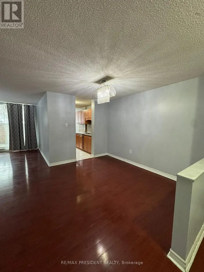 Apartment at 101 - 21 KNIGHTSBRIDGE ROAD, Brampton