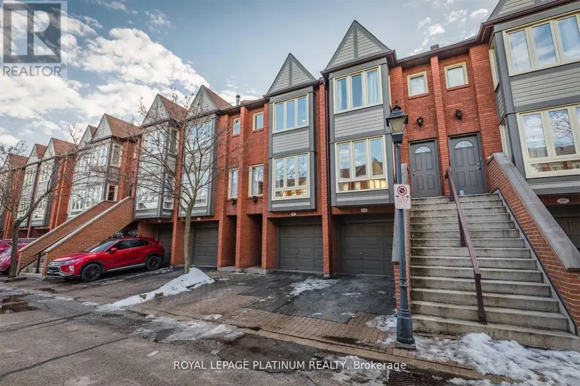 Townhouse at 611 - 895 MAPLE AVENUE, Burlington