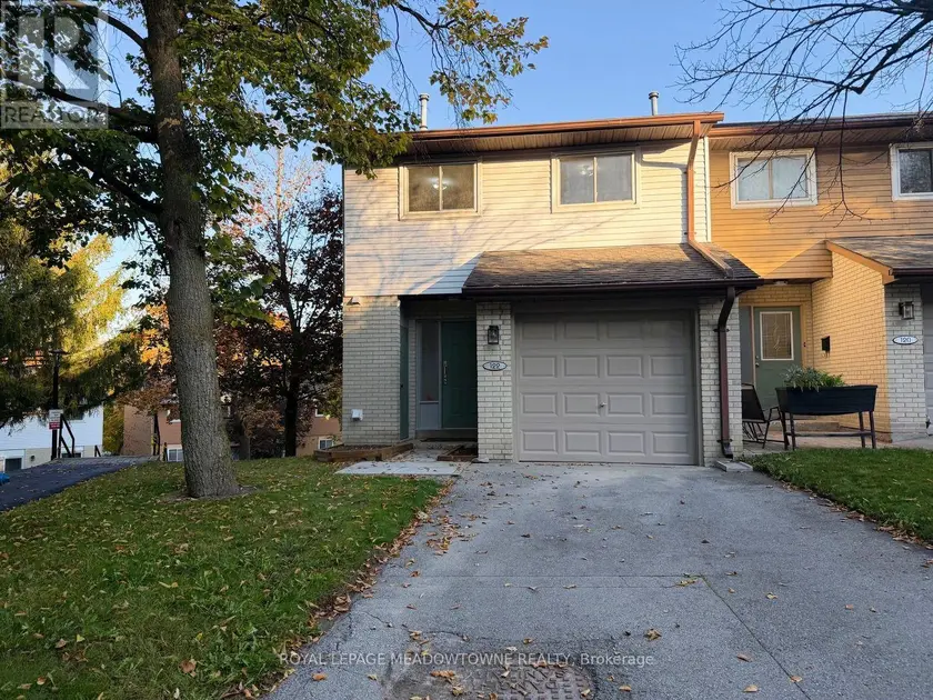 Townhouse at 122 LYNDEN CIRCLE, Halton Hills