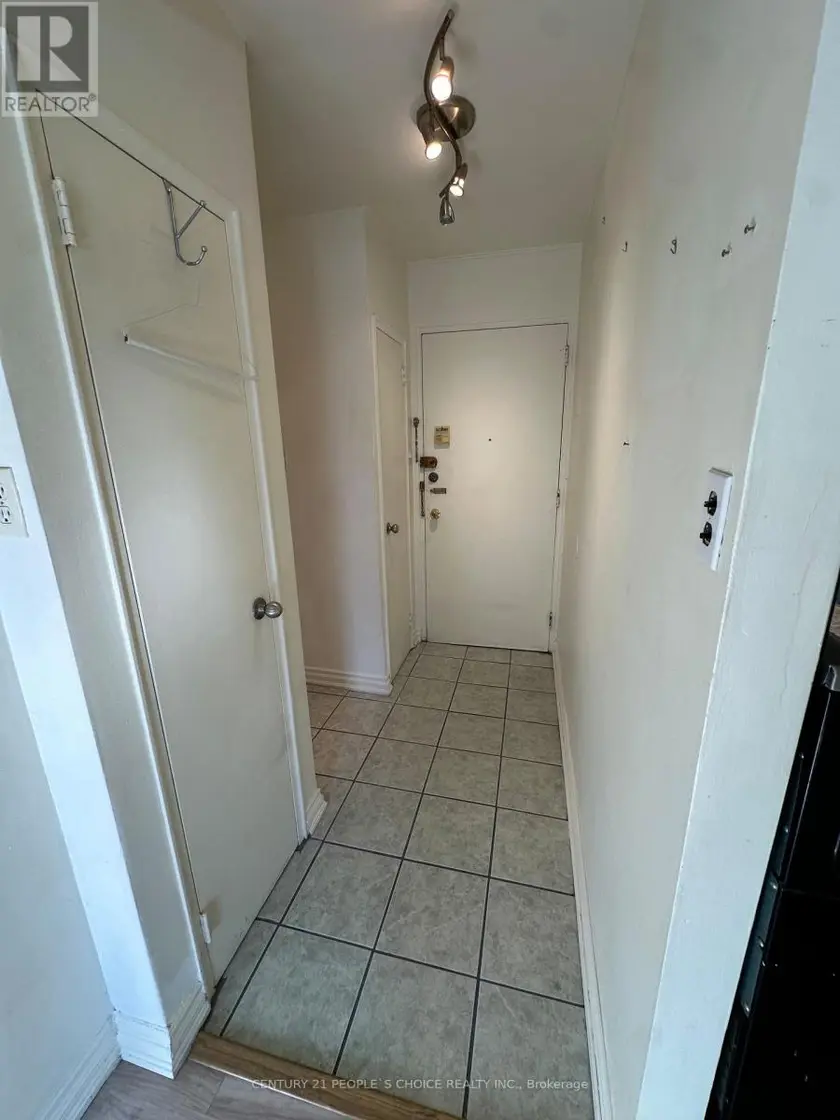 Apartment at 102 - 50 GULLIVER ROAD, Toronto