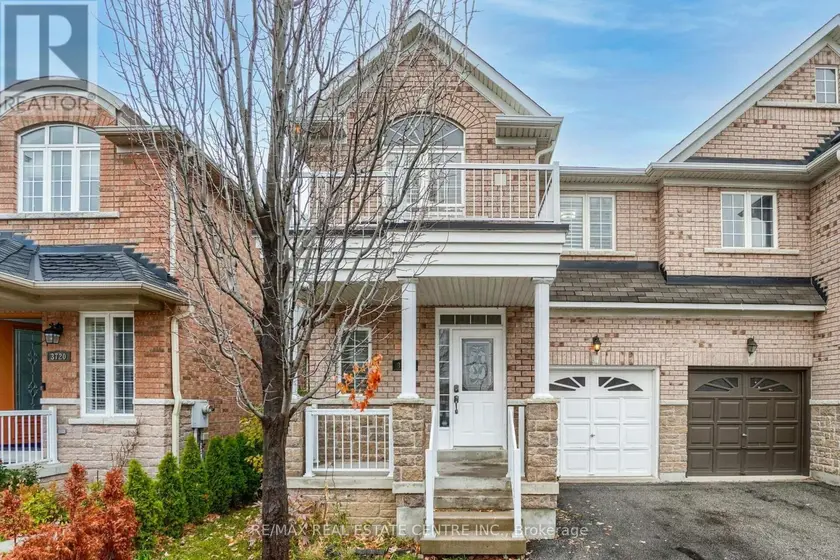 Semi-Detached/Link at 3716 BLOOMINGTON CRESCENT, Mississauga