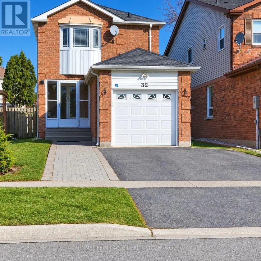 Detached at 32 COPELAND ROAD, Brampton