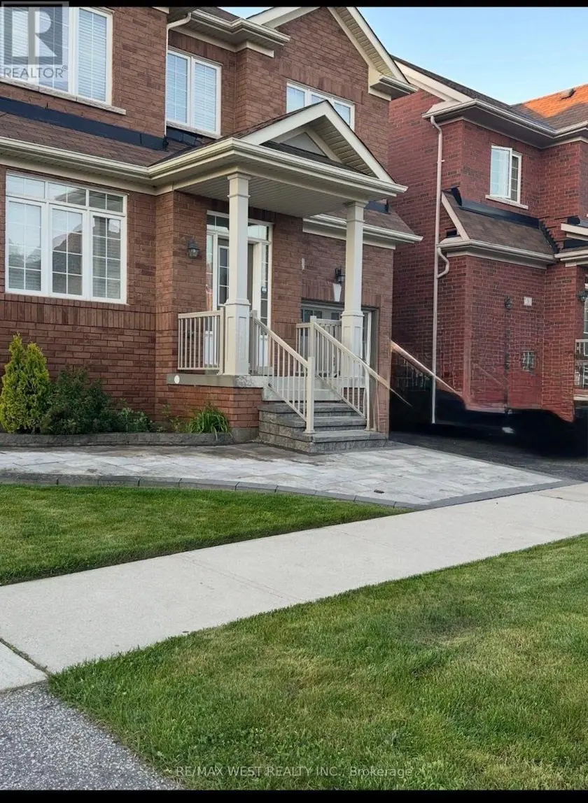 Detached at 5 BRYONY ROAD, Brampton