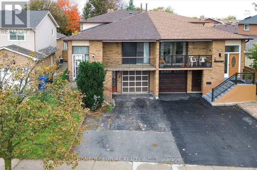 Semi-Detached/Link at 7 WINTERFOLD DRIVE, Brampton