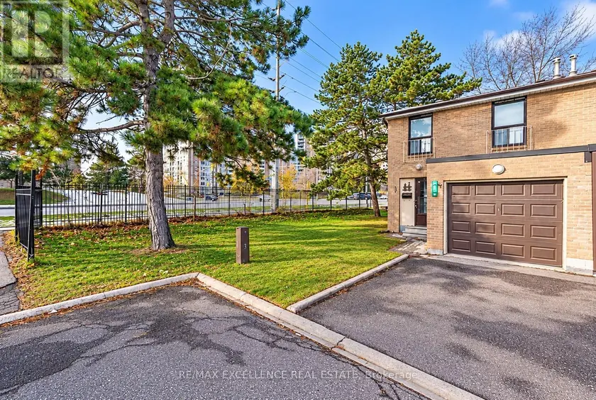 Townhouse at 88 FLEETWOOD CRESCENT, Brampton