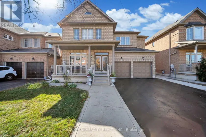 Detached at 70 APPLEAIRE CRESCENT, Brampton