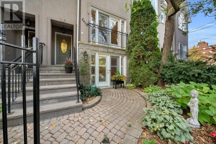 Townhouse at 2403 MARINE DRIVE, Oakville