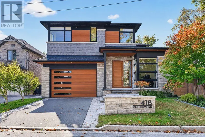 Detached at 418 PINE COVE ROAD, Burlington